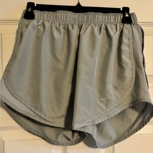 Nike Women’s Tempo Running Short Gray